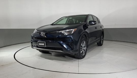 Toyota • RAV4
