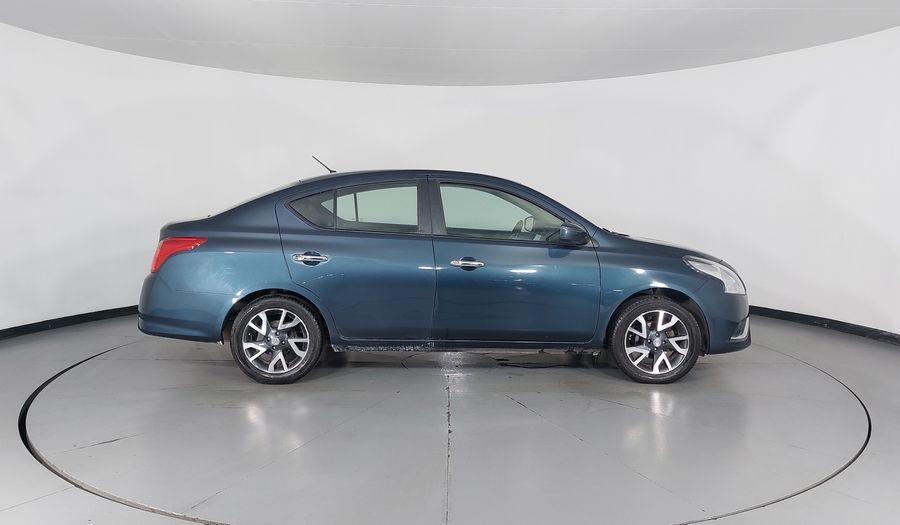 Nissan Versa 1.6 EXCLUSIVE TA AC Sedan 2015