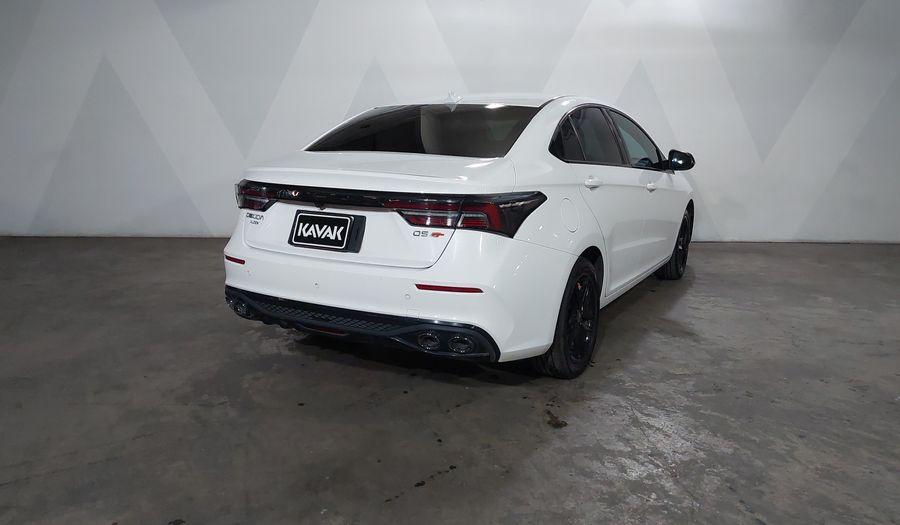 Omoda O5 1.6 GT LIFE DCT Sedan 2024
