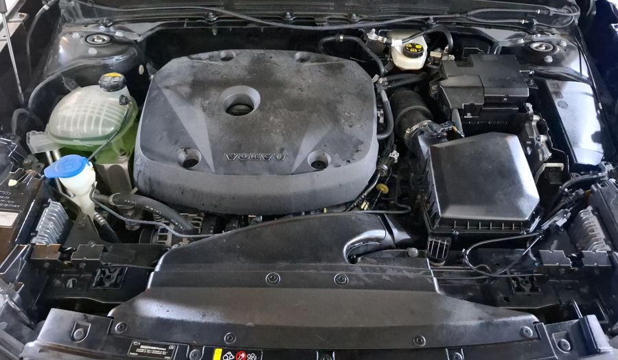 Volvo Xc40 2.0 T5 R-DESIGN AUTO AWD Suv 2021
