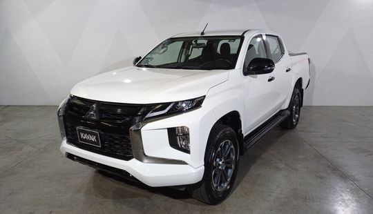 Mitsubishi • L200