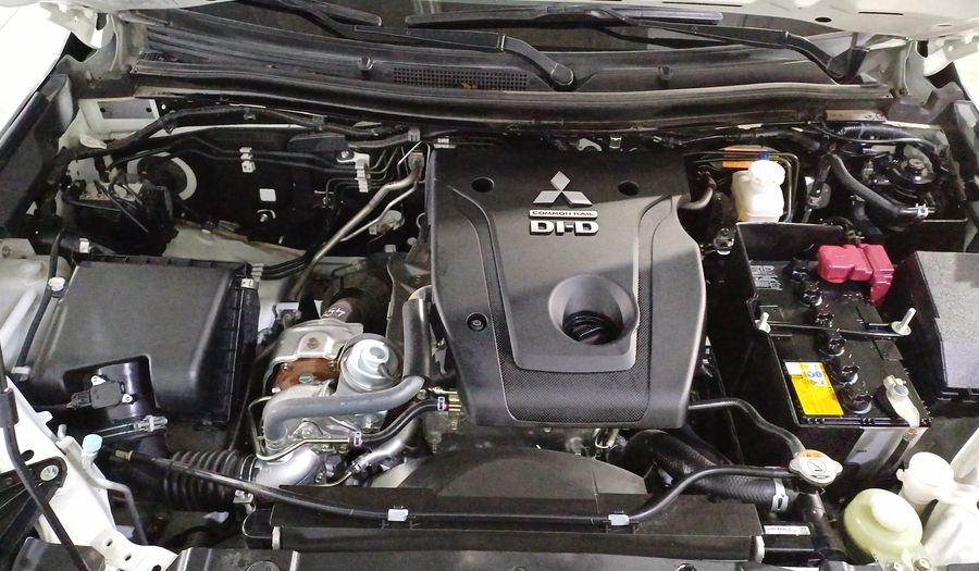Mitsubishi L200 2.4 GLS DIESEL AUTO 4WD Pickup 2023