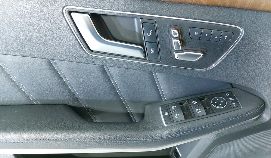 Mercedes Benz Clase E 3.0 400 CGI SPORT BITURBO AT Sedan 2016