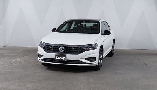 Volkswagen • Jetta