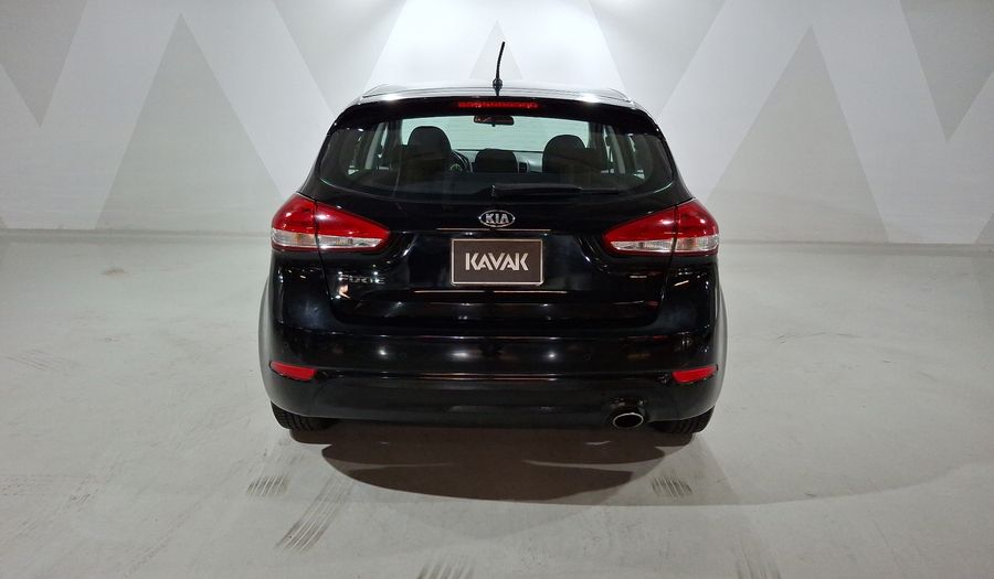 Kia Forte 2.0 EX AUTO Hatchback 2018