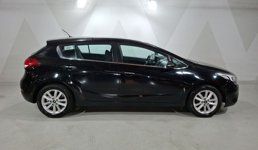 Kia Forte 2.0 EX AUTO Hatchback 2018