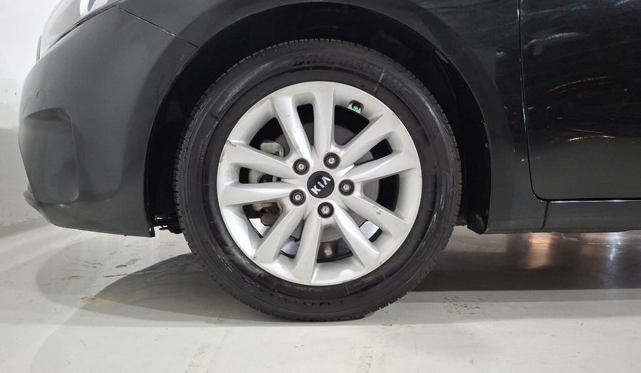 Kia Forte 2.0 EX AUTO Hatchback 2018