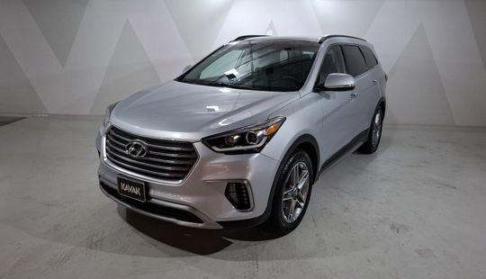 Hyundai • Santa Fe