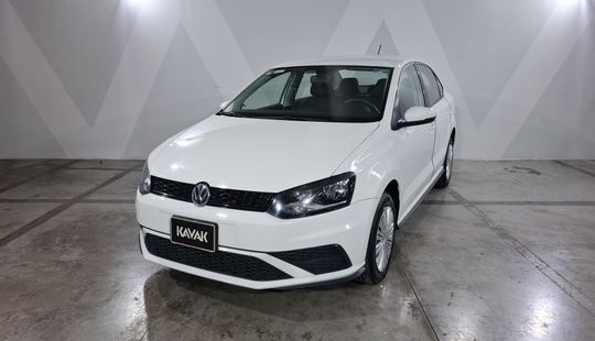 Volkswagen • Vento