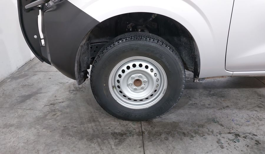 Nissan Np300 2.5 NP300 CHASIS CABINA AC Pickup 2021