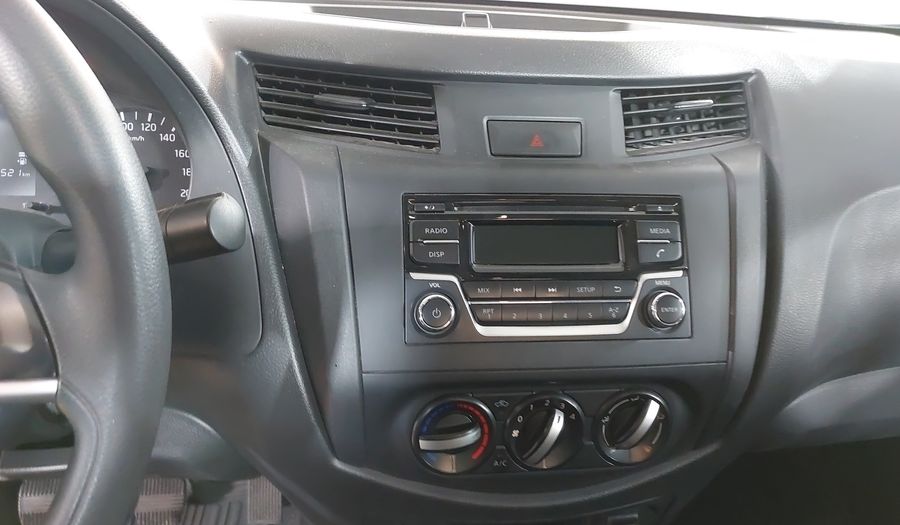 Nissan Np300 2.5 NP300 CHASIS CABINA AC Pickup 2021