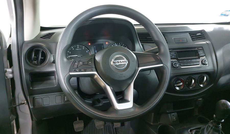 Nissan Np300 2.5 NP300 CHASIS CABINA AC Pickup 2021