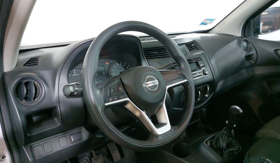 Nissan Np300 2.5 NP300 CHASIS CABINA AC Pickup 2021