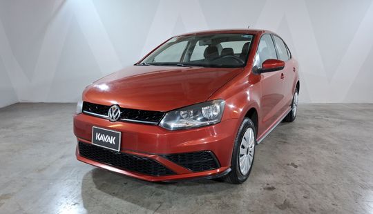 Volkswagen • Vento