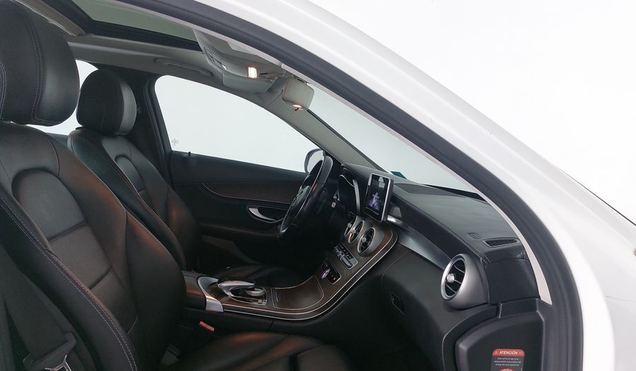 Mercedes Benz Clase C 2.0 200 CGI EXCLUSIVE AT Sedan 2015