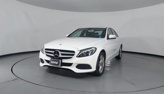 Mercedes Benz • Clase C