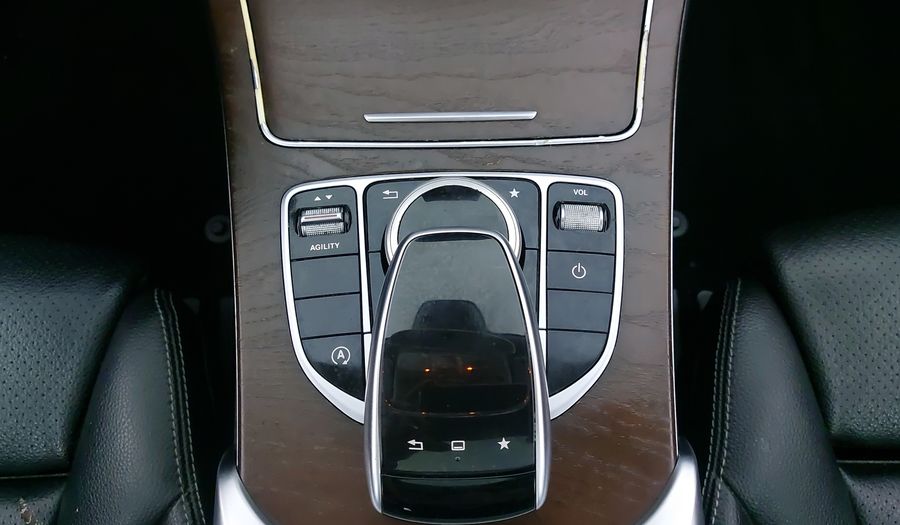 Mercedes Benz Clase C 2.0 200 CGI EXCLUSIVE AT Sedan 2015