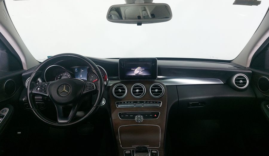 Mercedes Benz Clase C 2.0 200 CGI EXCLUSIVE AT Sedan 2015