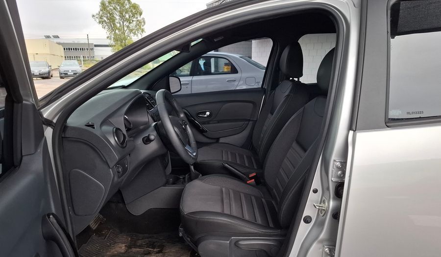 Renault Sandero 1.6 INTENS CVT Hatchback 2023