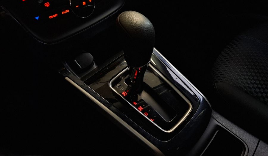 Nissan Sentra 1.8 SR AUTO Sedan 2018