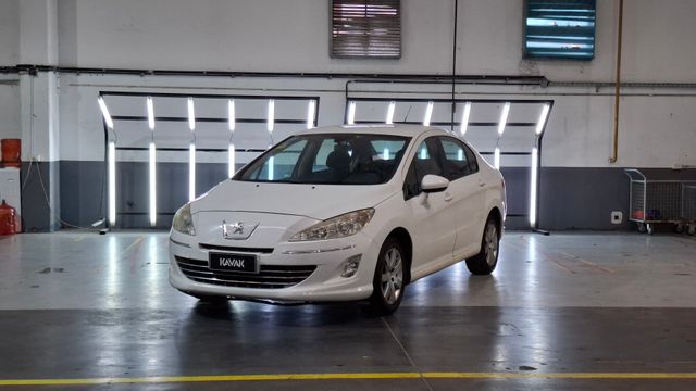 Peugeot • 408