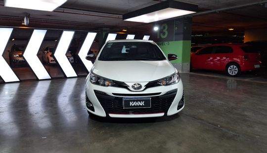 Toyota • Yaris