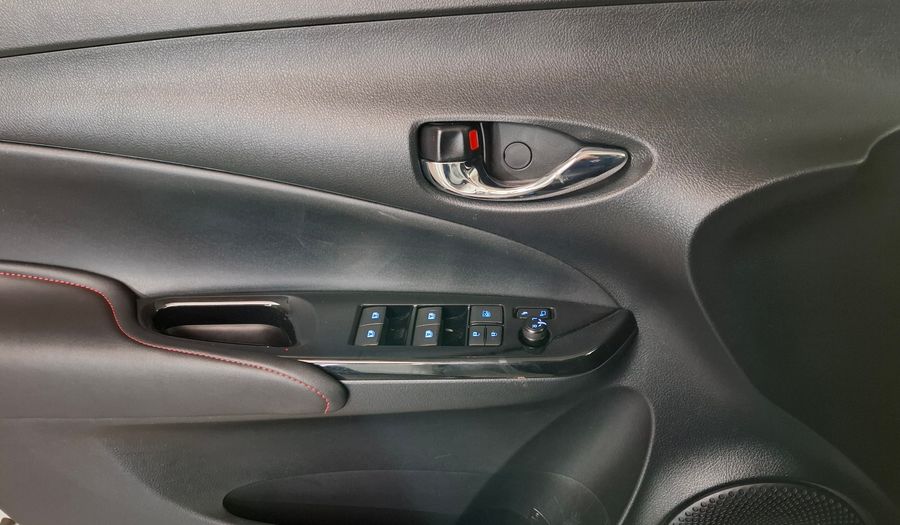 Toyota Yaris 1.5 S MT Hatchback 2019