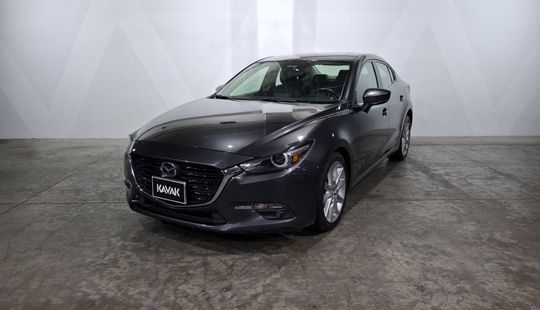 2017 • 78,584 km • Automático
