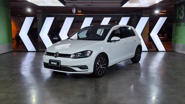 Volkswagen • Golf
