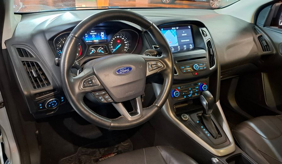 Ford Focus Iii 2.0 SE PLUS AT Sedan 2017