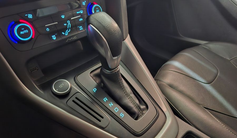 Ford Focus Iii 2.0 SE PLUS AT Sedan 2017