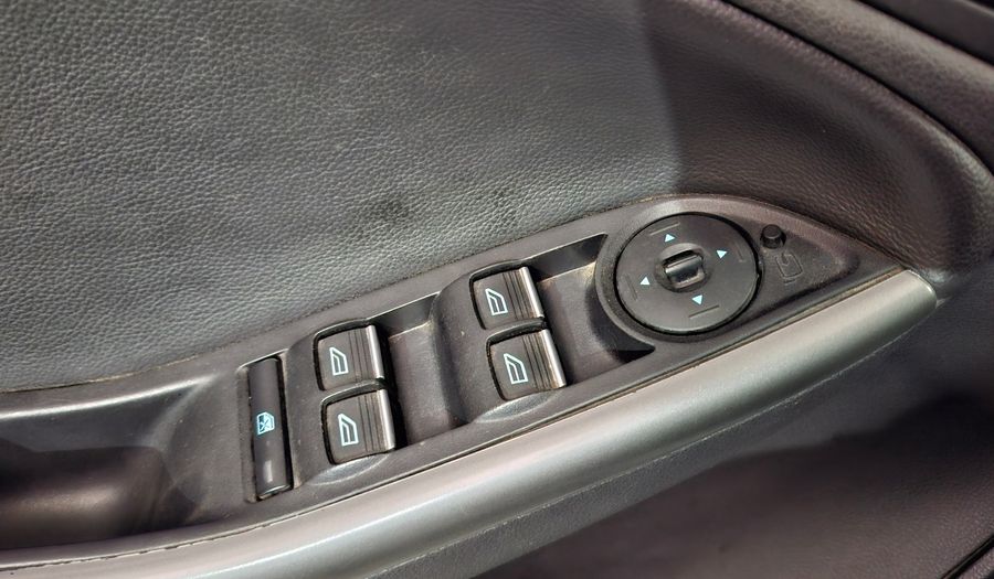 Ford Focus Iii 2.0 SE PLUS AT Sedan 2017