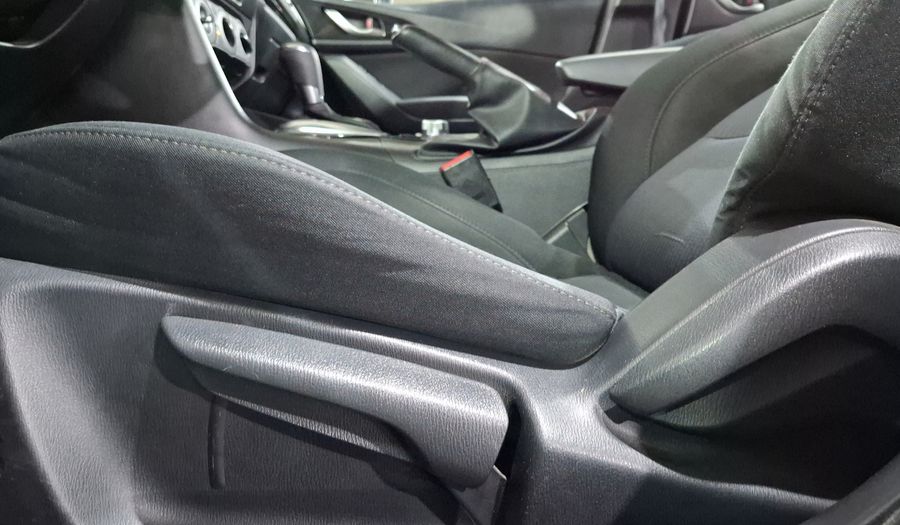 Mazda 3 2.0 SEDAN I TOURING TA Sedan 2016