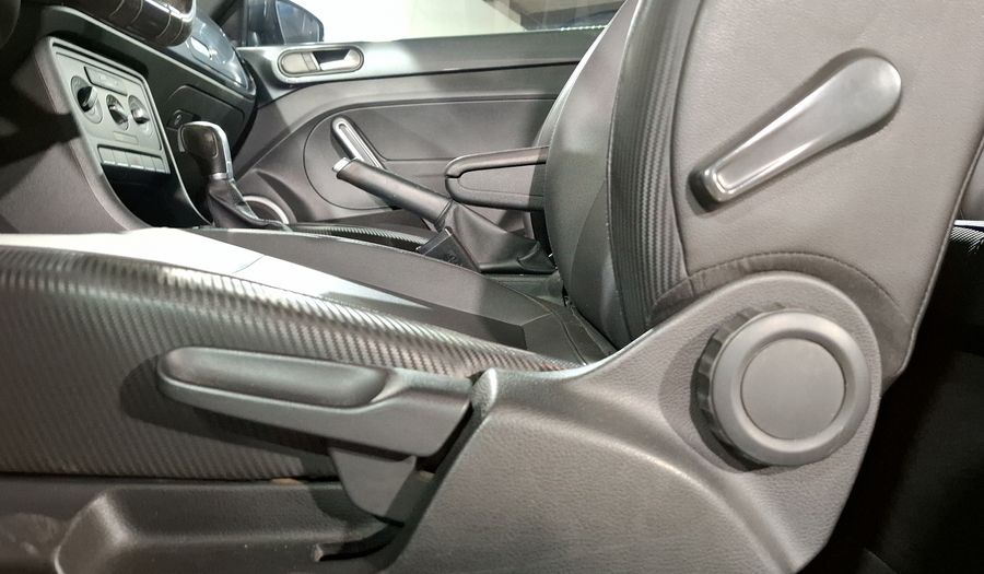 Volkswagen Beetle 2.5 SPORTLINE TIPTRONIC Hatchback 2016