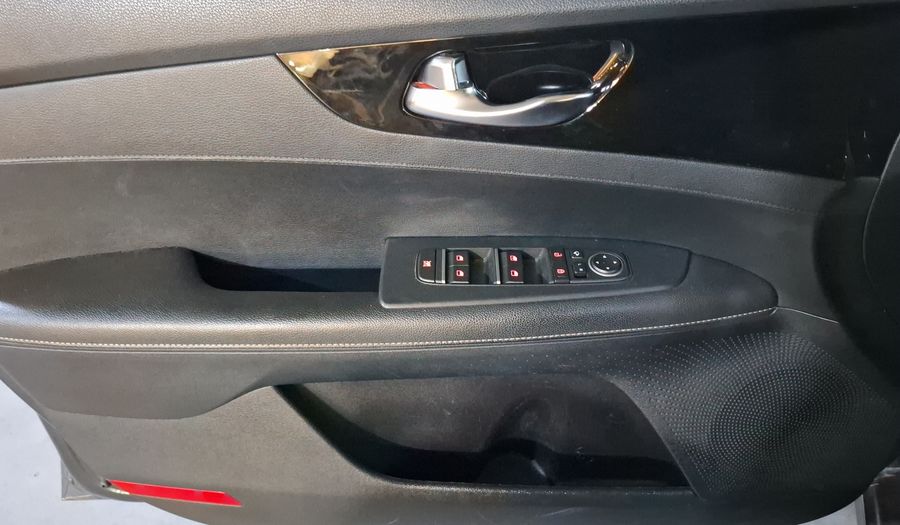Kia Forte 2.0 EX IVT Sedan 2020