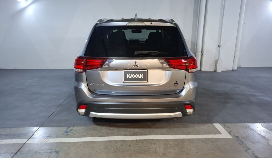 Mitsubishi Outlander 2.4 LIMITED Suv 2017