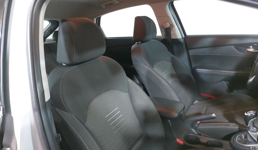 Kia Forte 2.0 EX Hatchback 2020