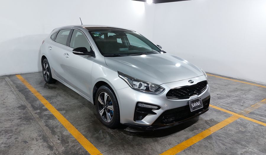 Kia Forte 2.0 EX Hatchback 2020