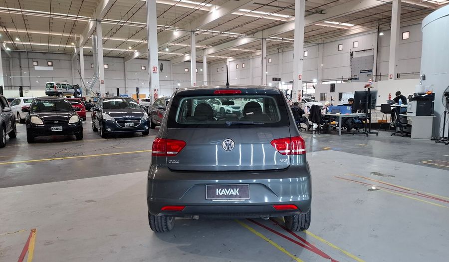 Volkswagen Fox 1.6 TRENDLINE Hatchback 2015