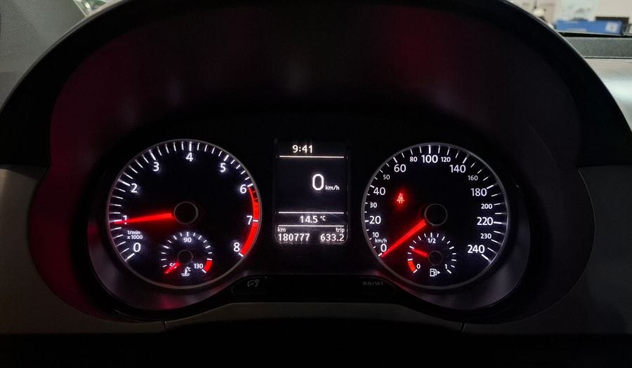Volkswagen Fox 1.6 TRENDLINE Hatchback 2015