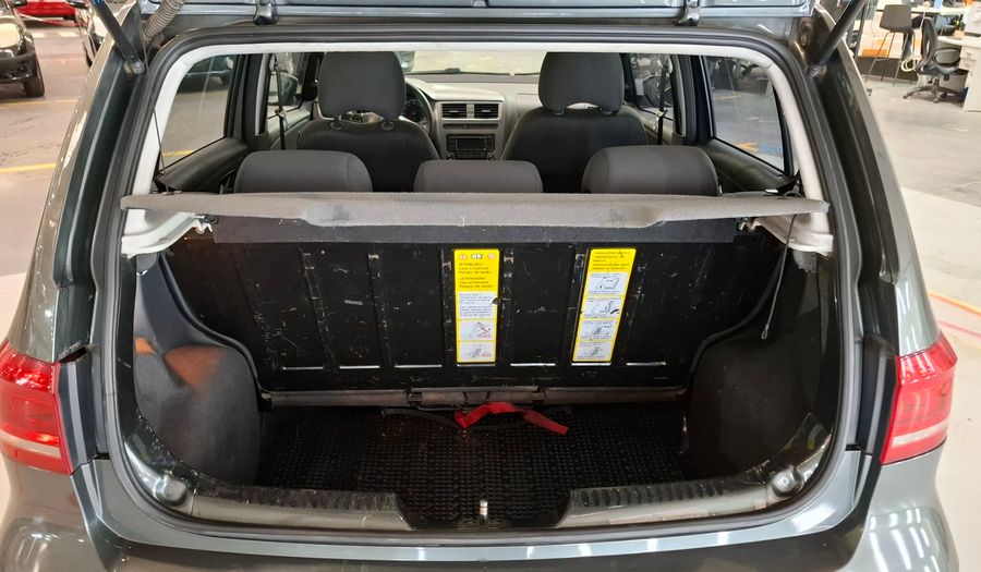 Volkswagen Fox 1.6 TRENDLINE Hatchback 2015