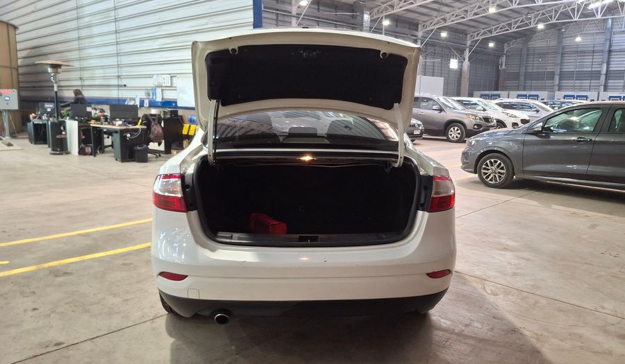 Renault Fluence 2.0 EXPRESSION Sedan 2012