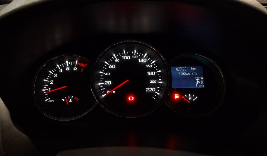 Renault Fluence 2.0 EXPRESSION Sedan 2012