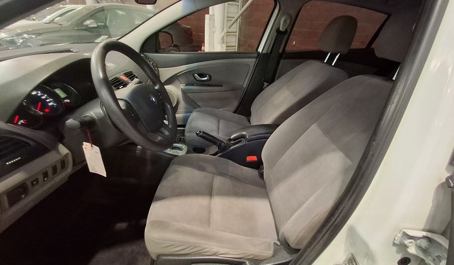 Renault Fluence 2.0 EXPRESSION Sedan 2012