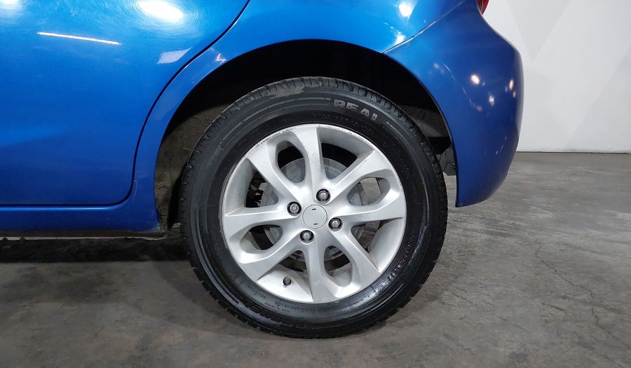 Nissan March 1.6 ADVANCE AT Hatchback 2016