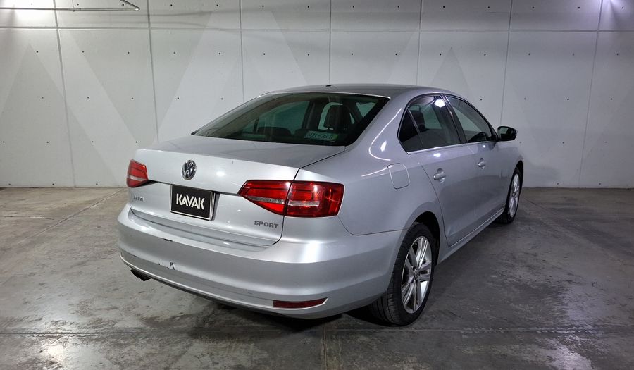 Volkswagen Jetta 2.5 SPORTLINE BOLSA PAQWELT TECHO TIP. Sedan 2015