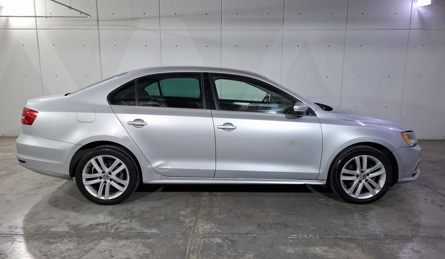 Volkswagen Jetta 2.5 SPORTLINE BOLSA PAQWELT TECHO TIP. Sedan 2015