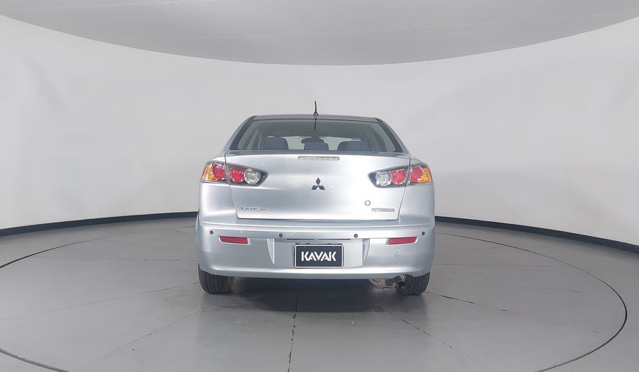 Mitsubishi Lancer 2.0 DE ABS & AC Sedan 2014
