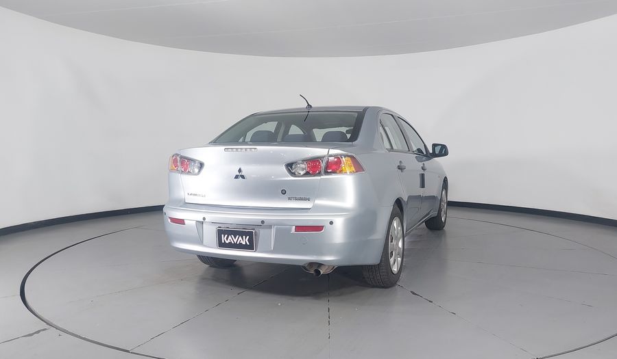 Mitsubishi Lancer 2.0 DE ABS & AC Sedan 2014