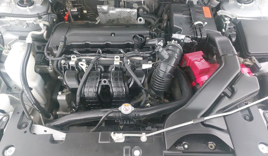 Mitsubishi Lancer 2.0 DE ABS & AC Sedan 2014